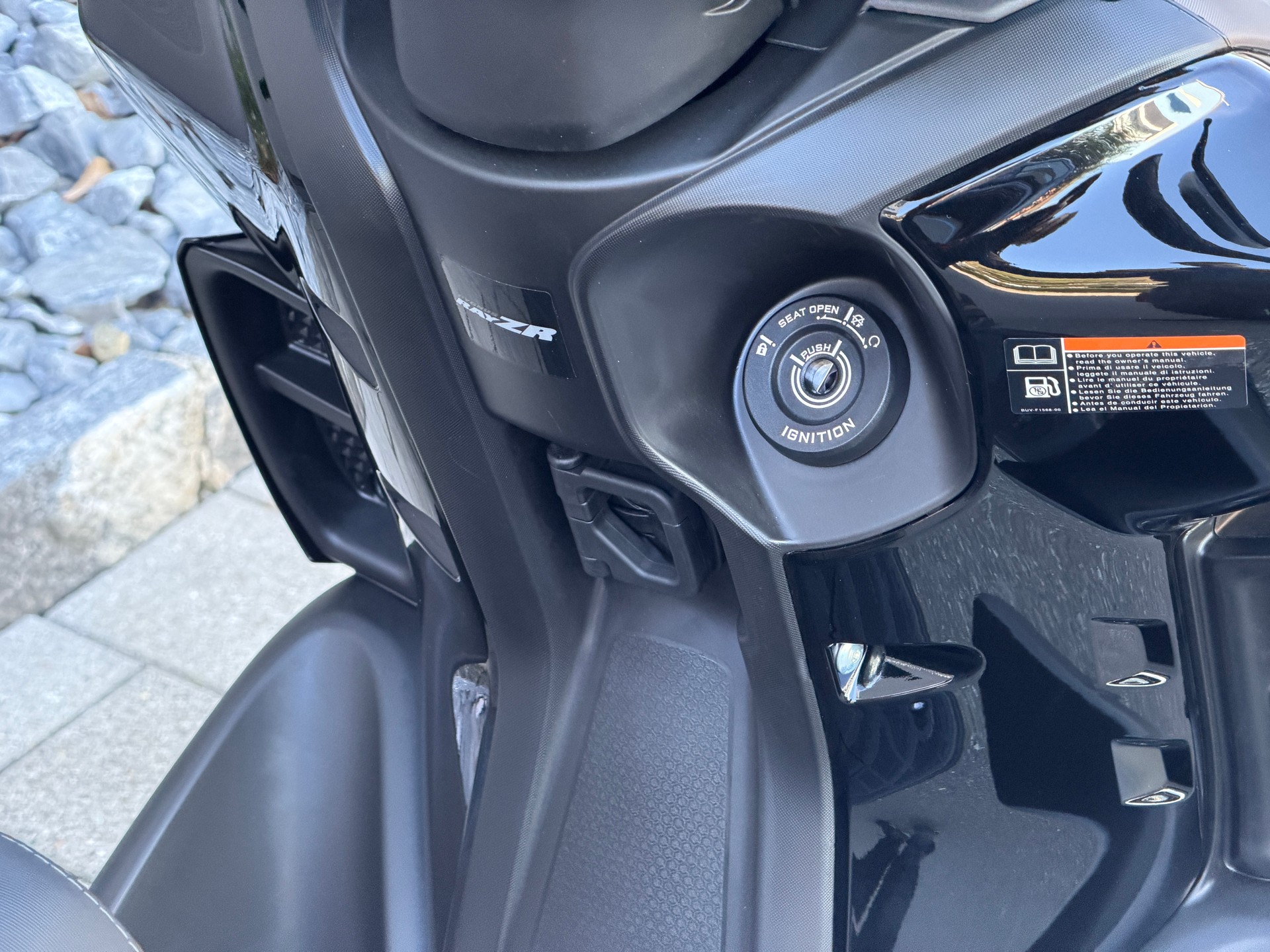 YAMAHA RayZR-image-14