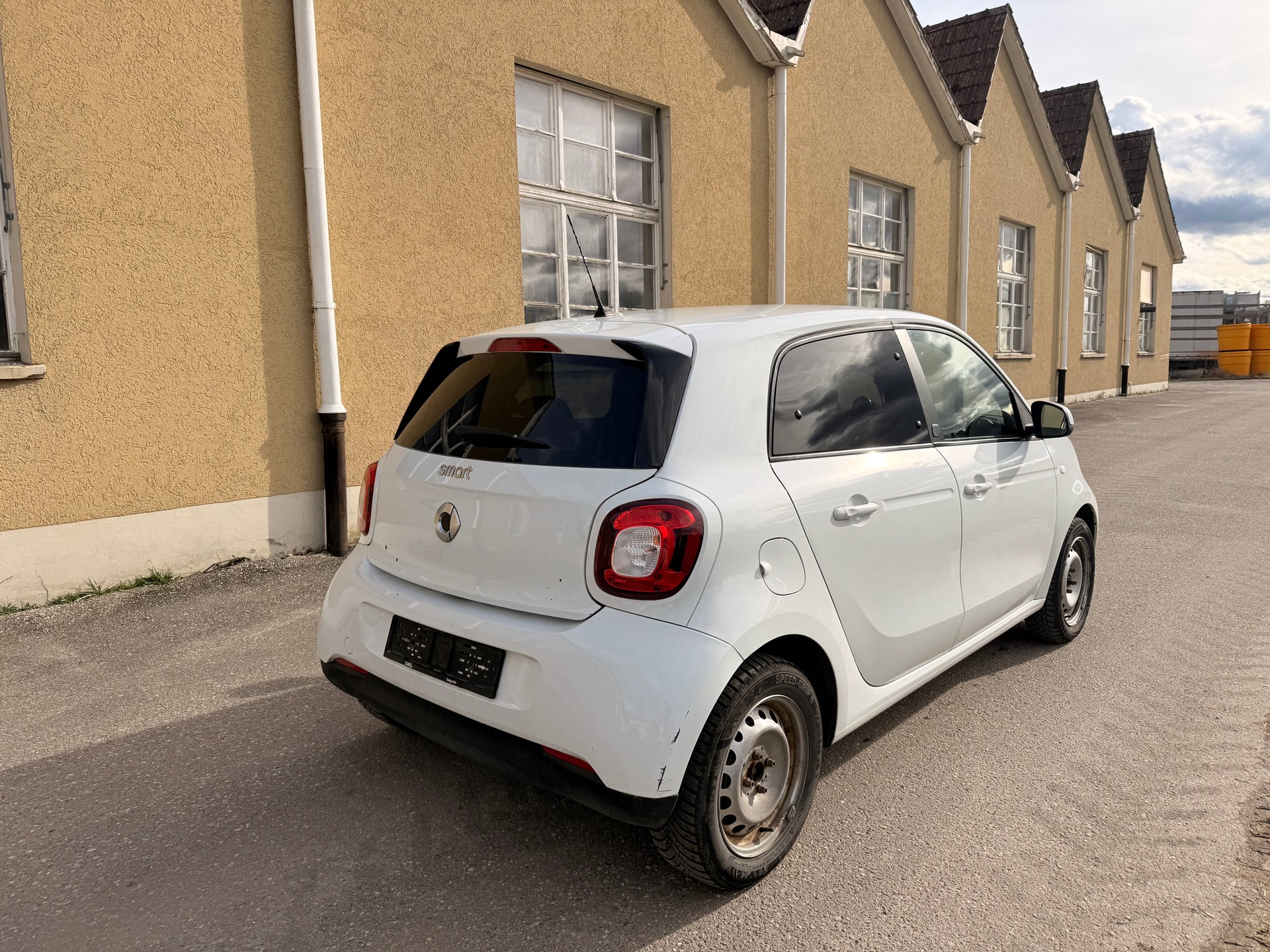SMART forfour EQ pulse-image-6