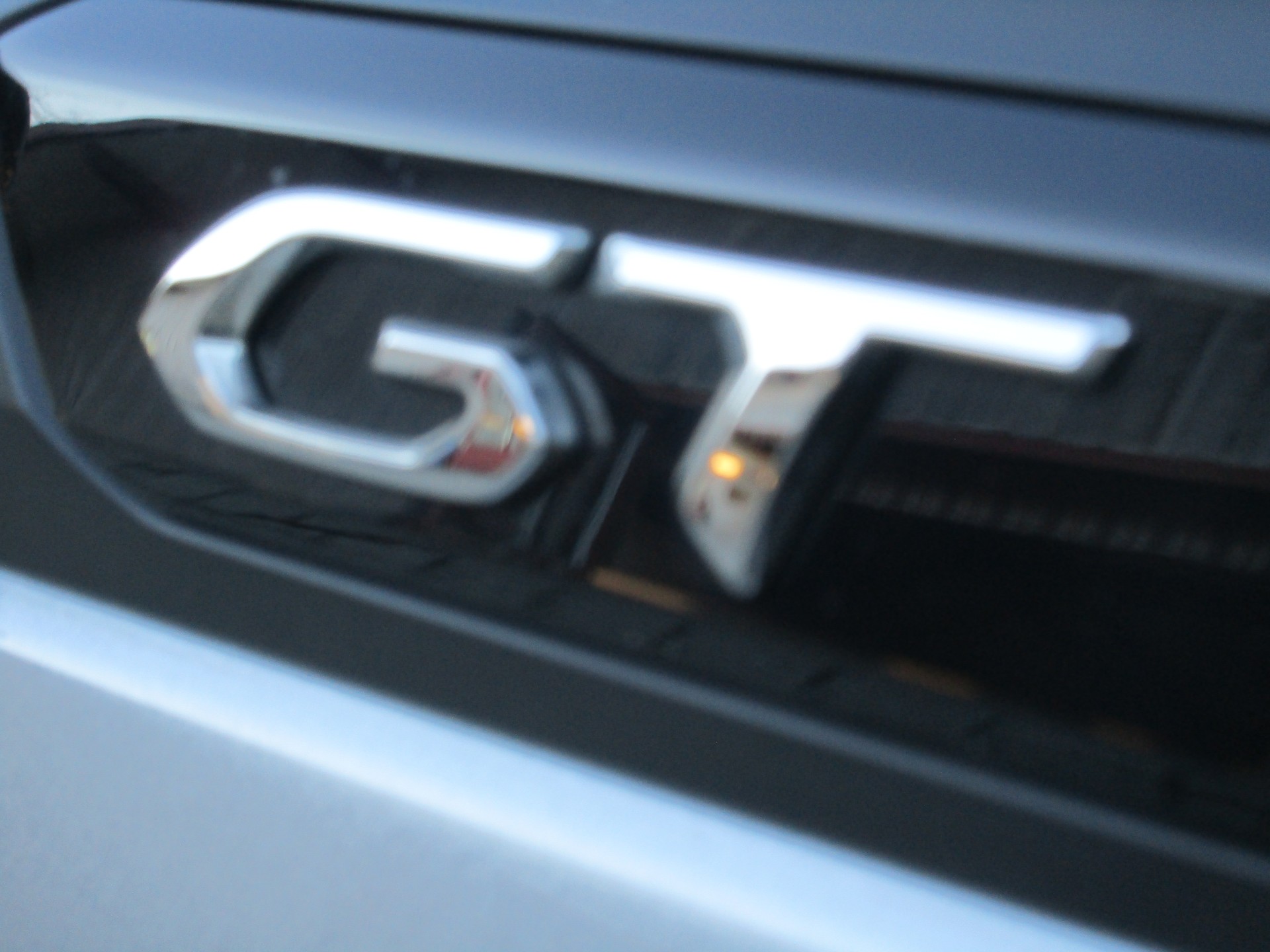 PEUGEOT 2008 1.2 PureTech GT EAT8-image-11