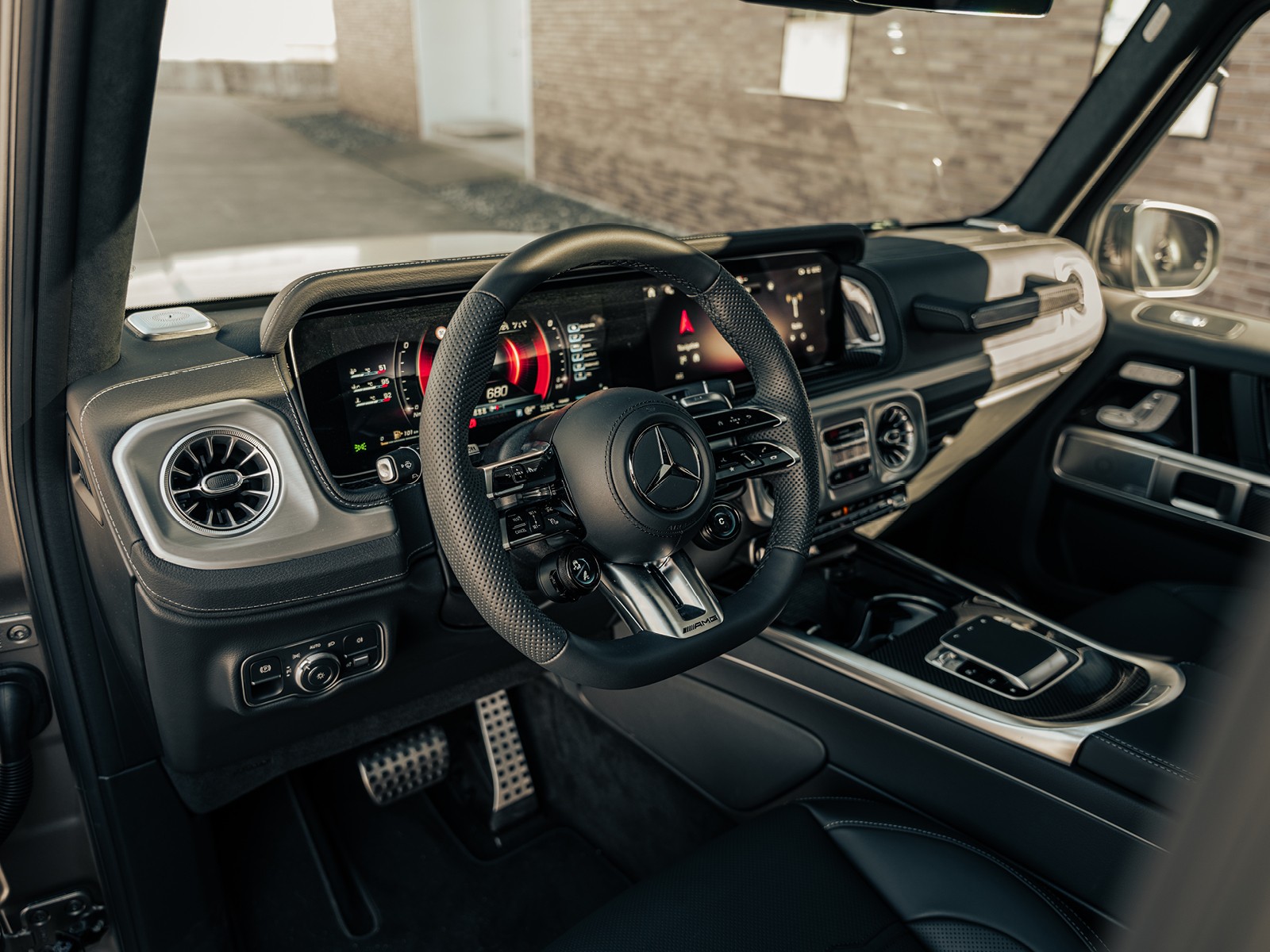 MERCEDES-BENZ G 63 AMG-image-6