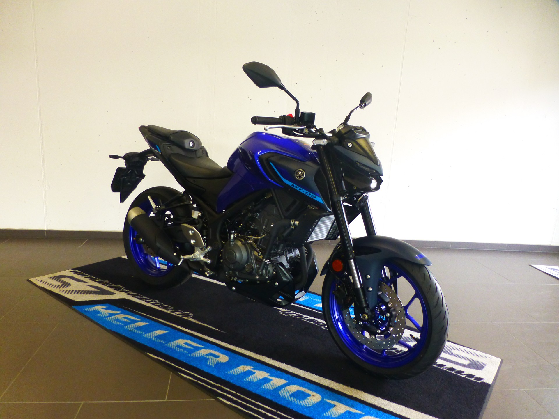 YAMAHA MT-03 ABS-showroom-element-3