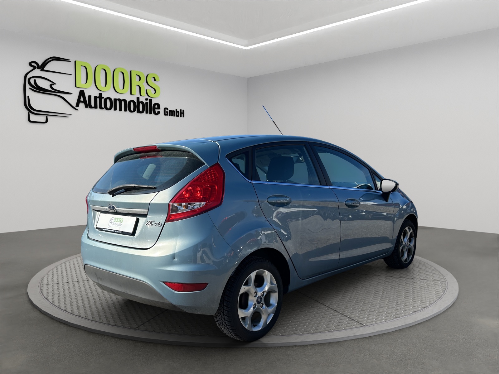 FORD Fiesta 1.6 16V Titanium-image-3