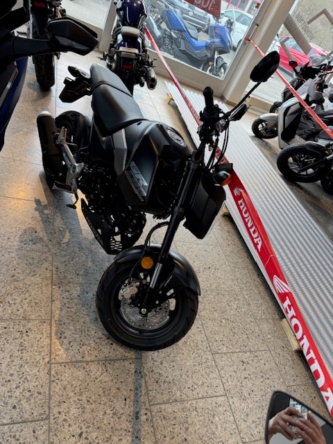 HONDA MSX 125-showroom-element-1