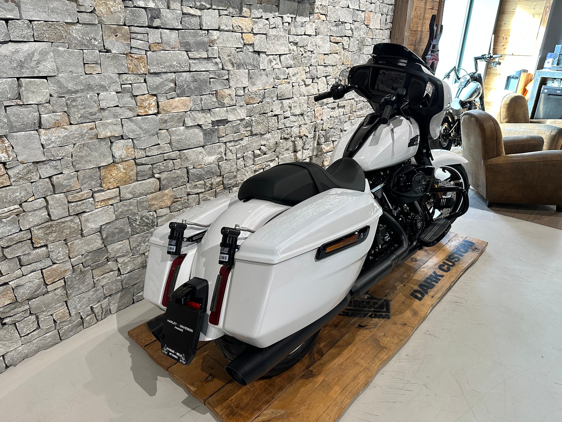 HARLEY-DAVIDSON FLHX Street Glide 117-showroom-element-2