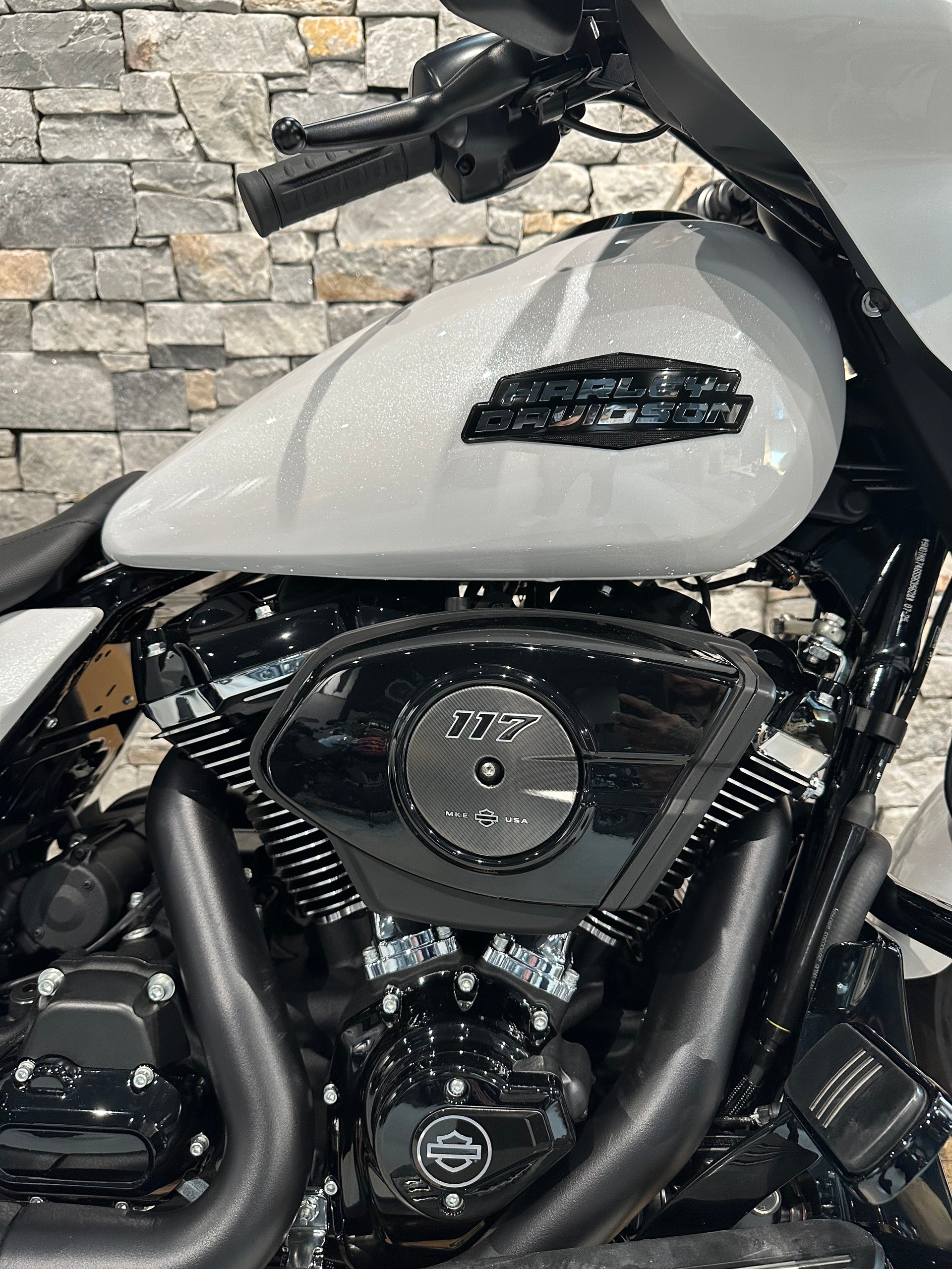 HARLEY-DAVIDSON FLHX Street Glide 117-showroom-element-3