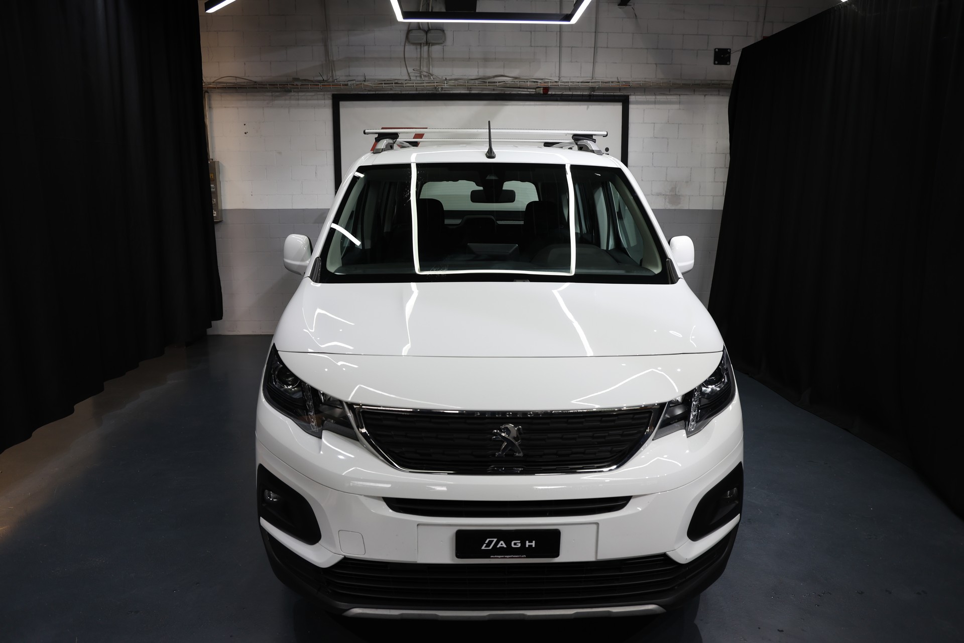 PEUGEOT Rifter 1.5 BlueHDi Allure Automat Premium 5-Platz-image-5