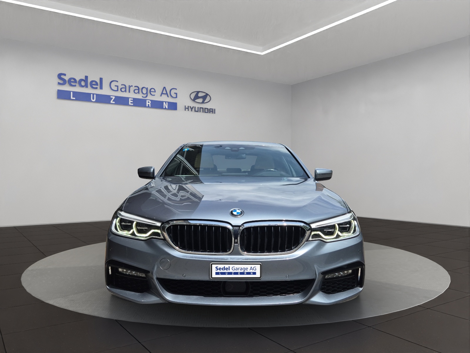 BMW 540i xDrive SAG-image-1