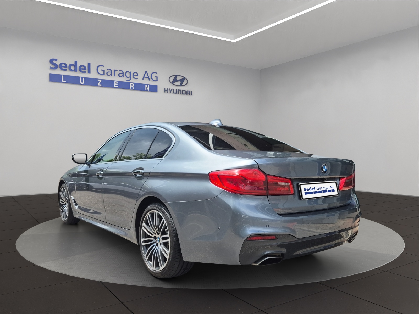 BMW 540i xDrive SAG-image-3