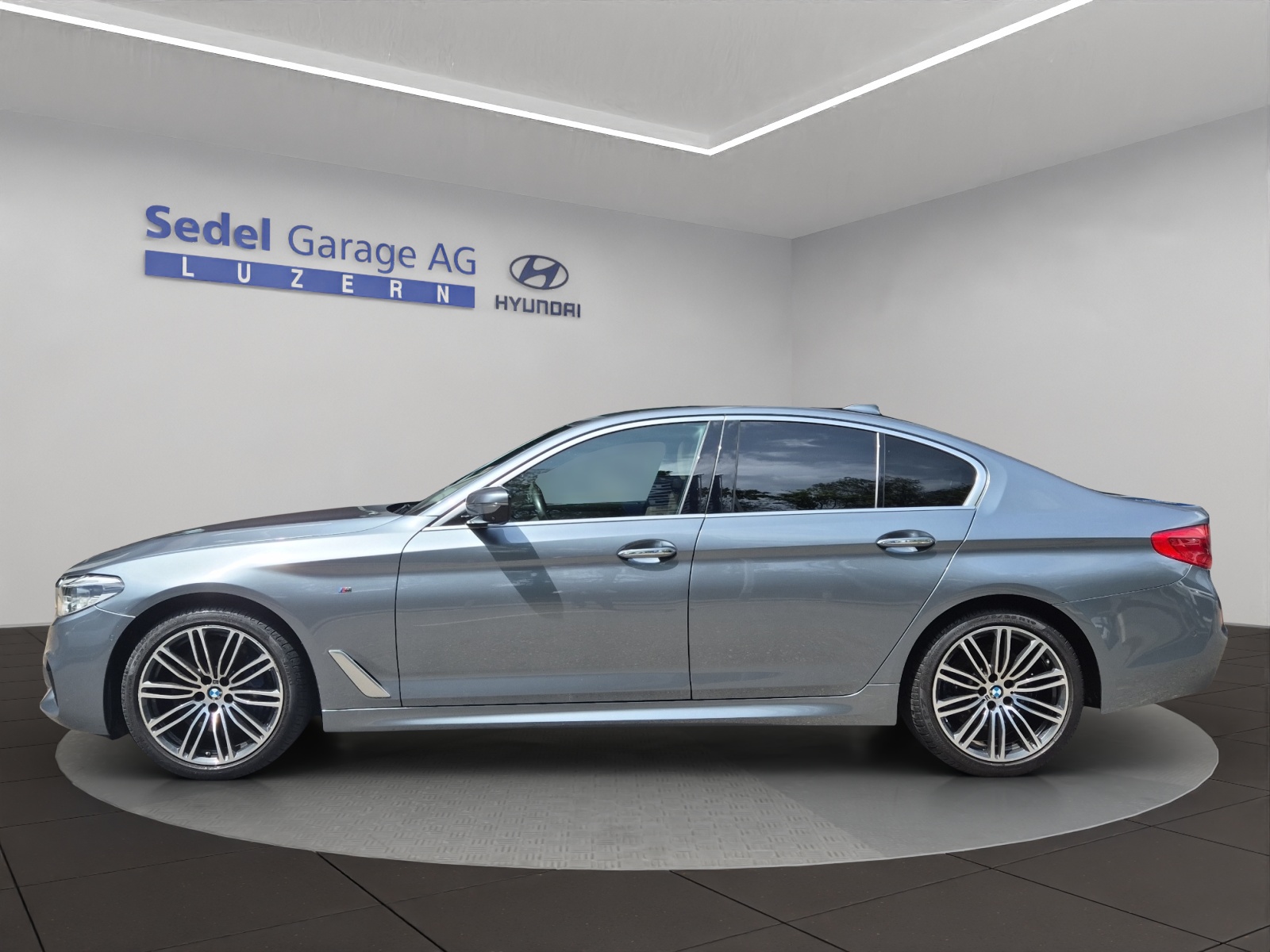 BMW 540i xDrive SAG-image-2