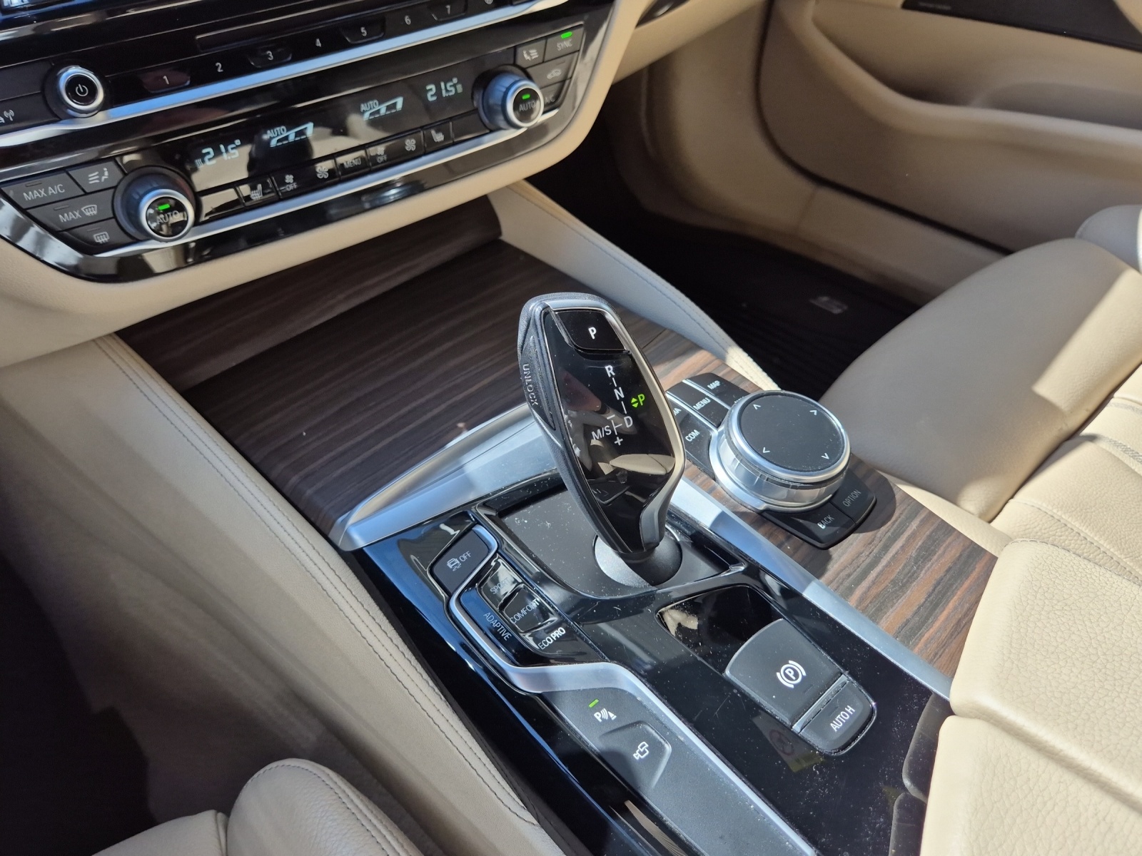 BMW 540i xDrive SAG-image-12