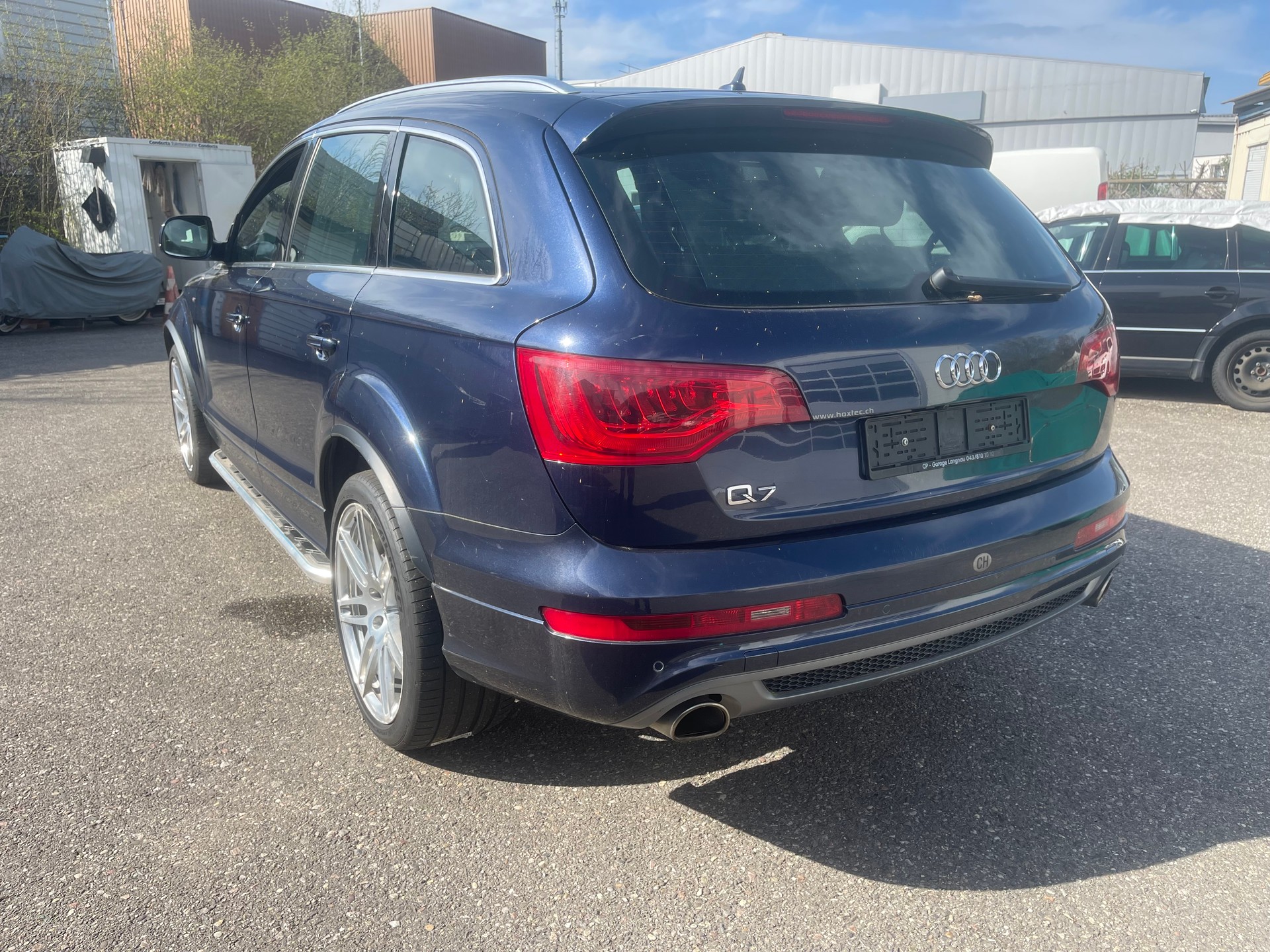 AUDI Q7 3.0 TDI quattro tiptronic S Line 7 Plätze B5b-image-4
