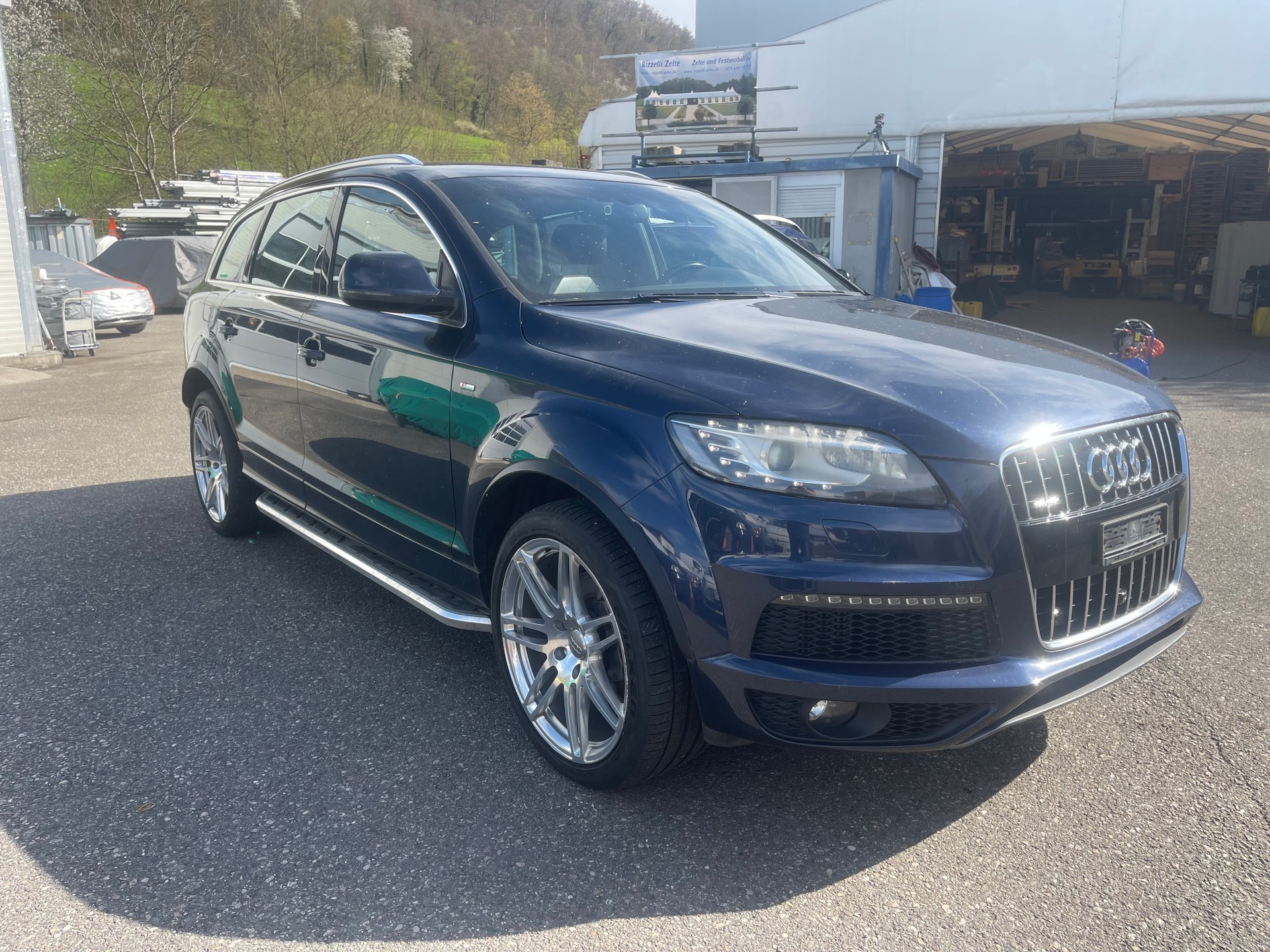 AUDI Q7 3.0 TDI quattro tiptronic S Line 7 Plätze B5b-image-2