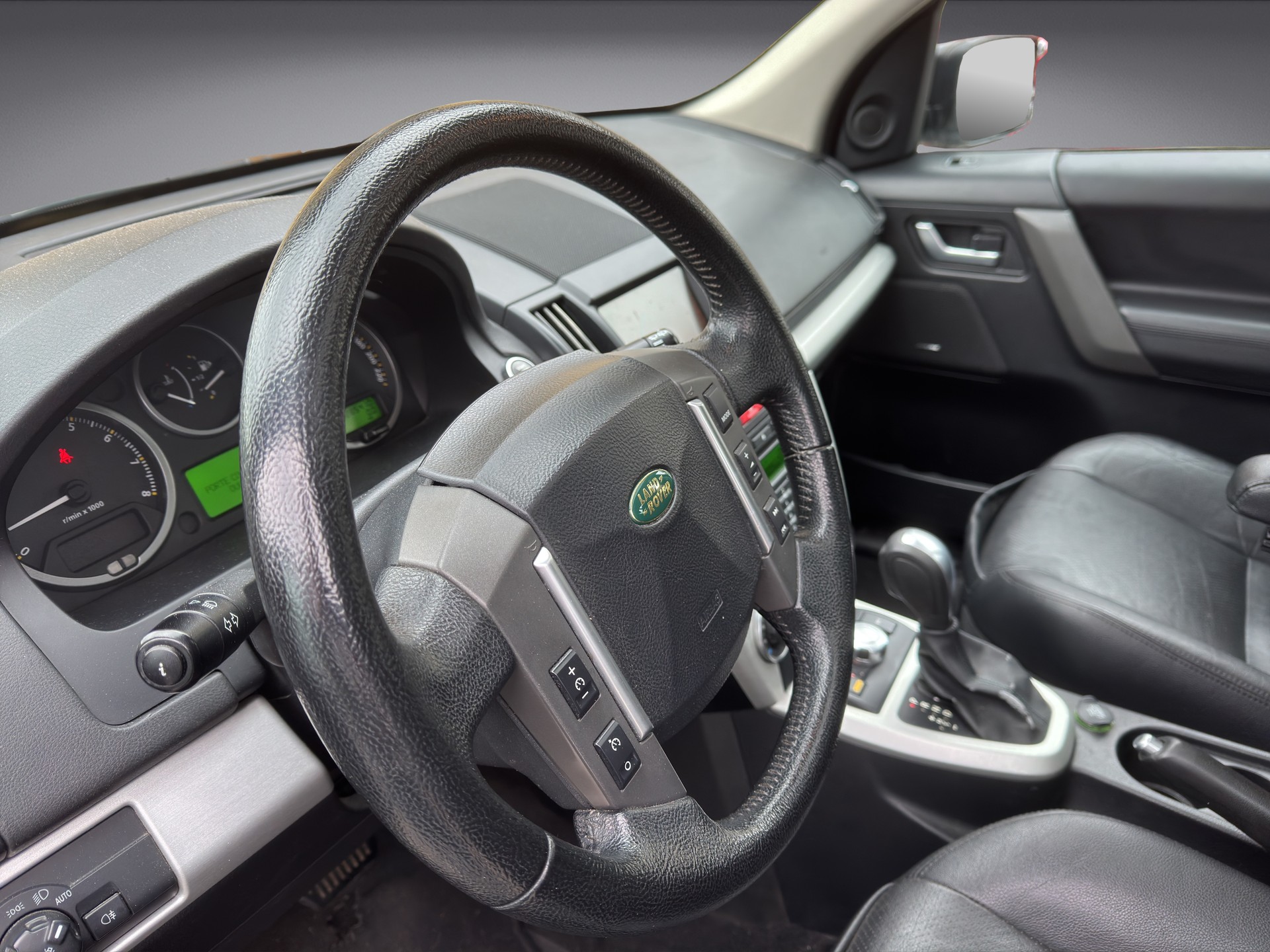 LAND ROVER Freelander 3.2 HSE Automatic-image-8