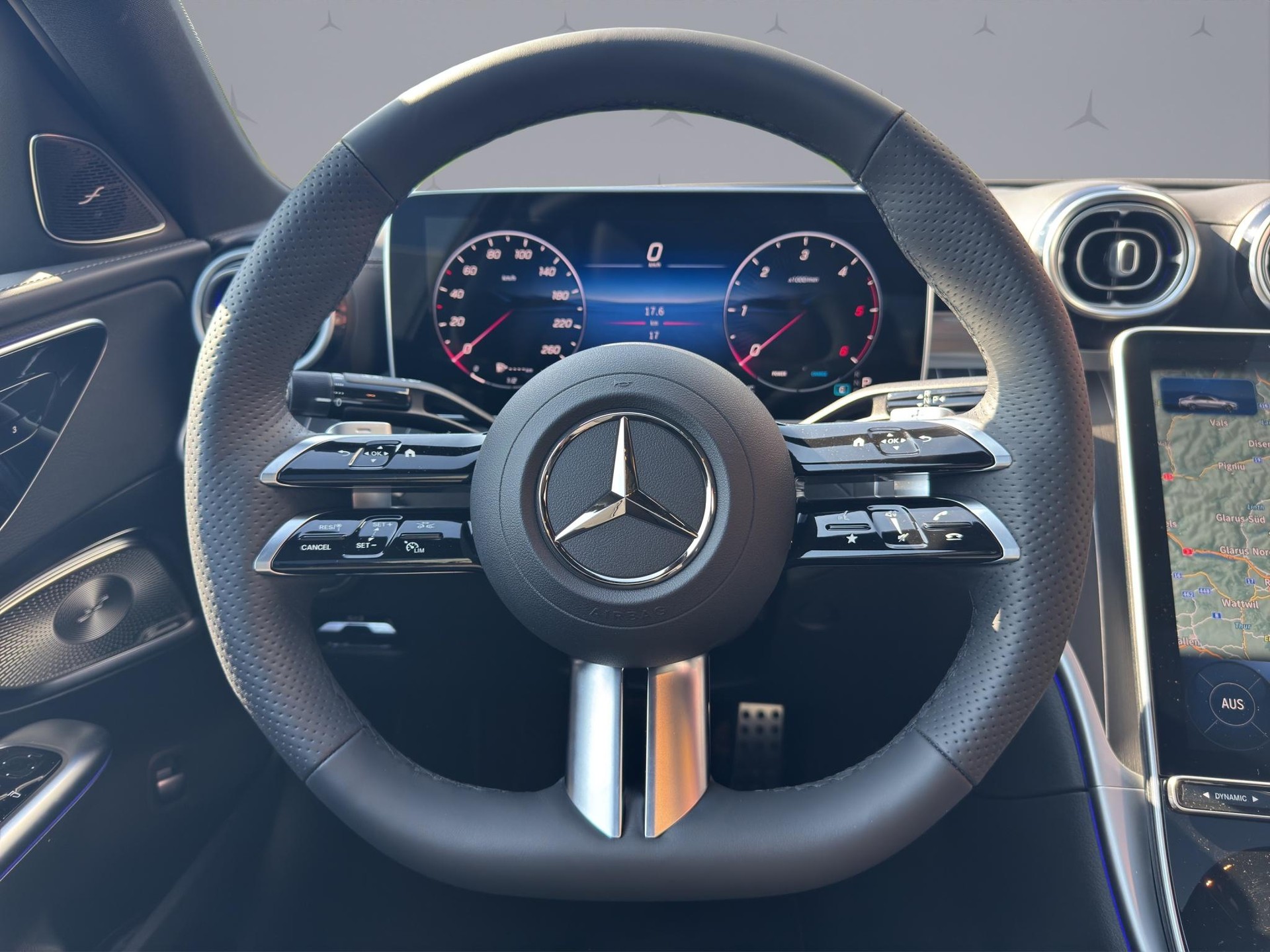 MERCEDES-BENZ C 220 d Swiss Star AMG Line 4matic-image-11