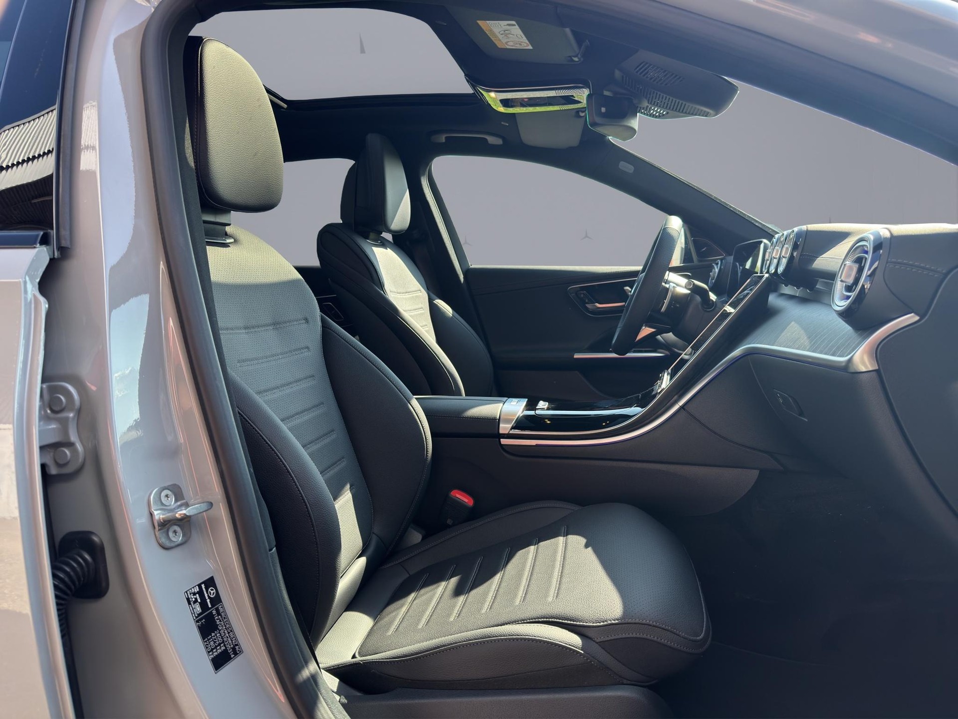 MERCEDES-BENZ C 220 d Swiss Star AMG Line 4matic-image-16