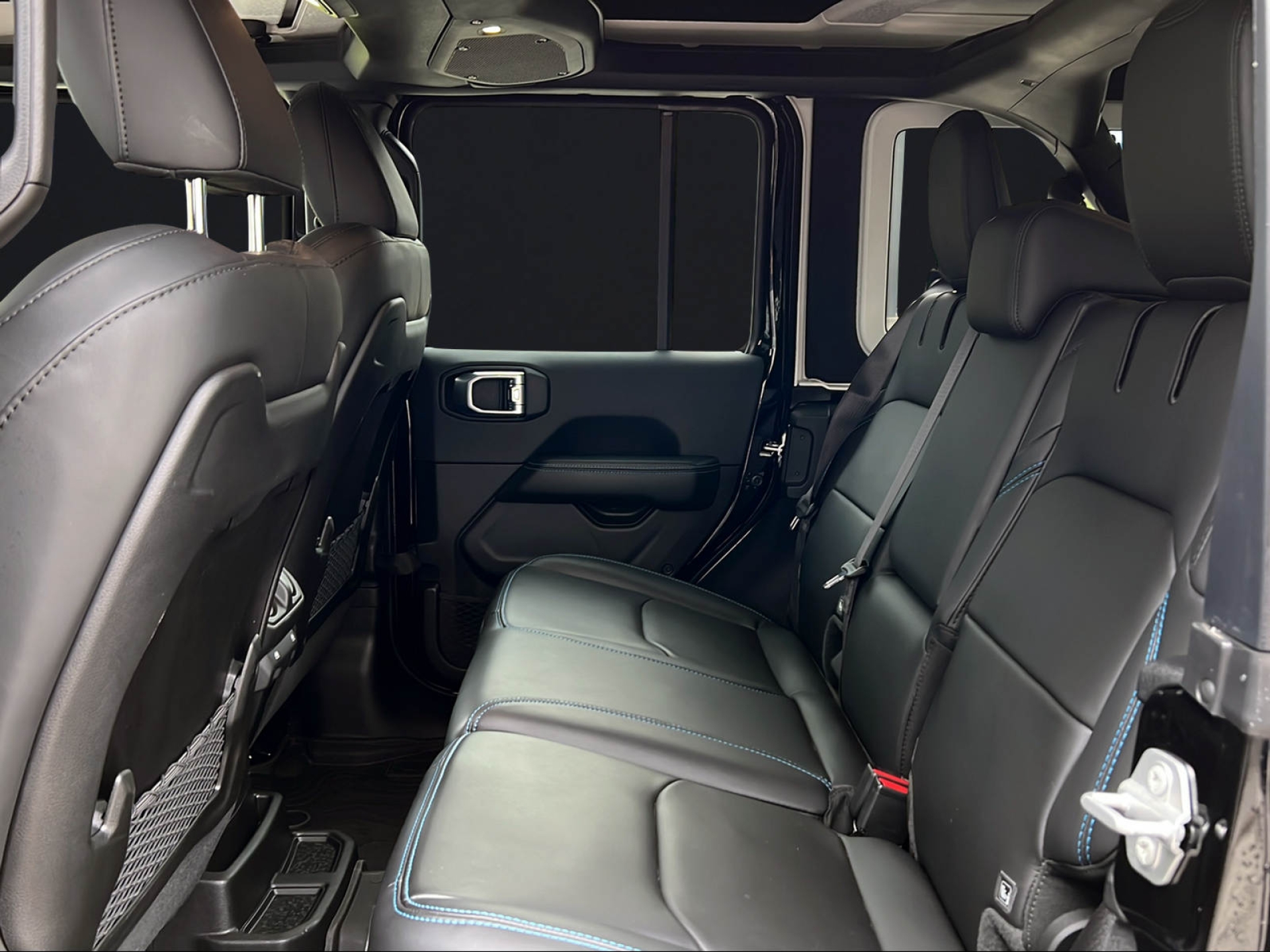 JEEP Wrangler 2.0 Turbo Rubicon Bla-image-11