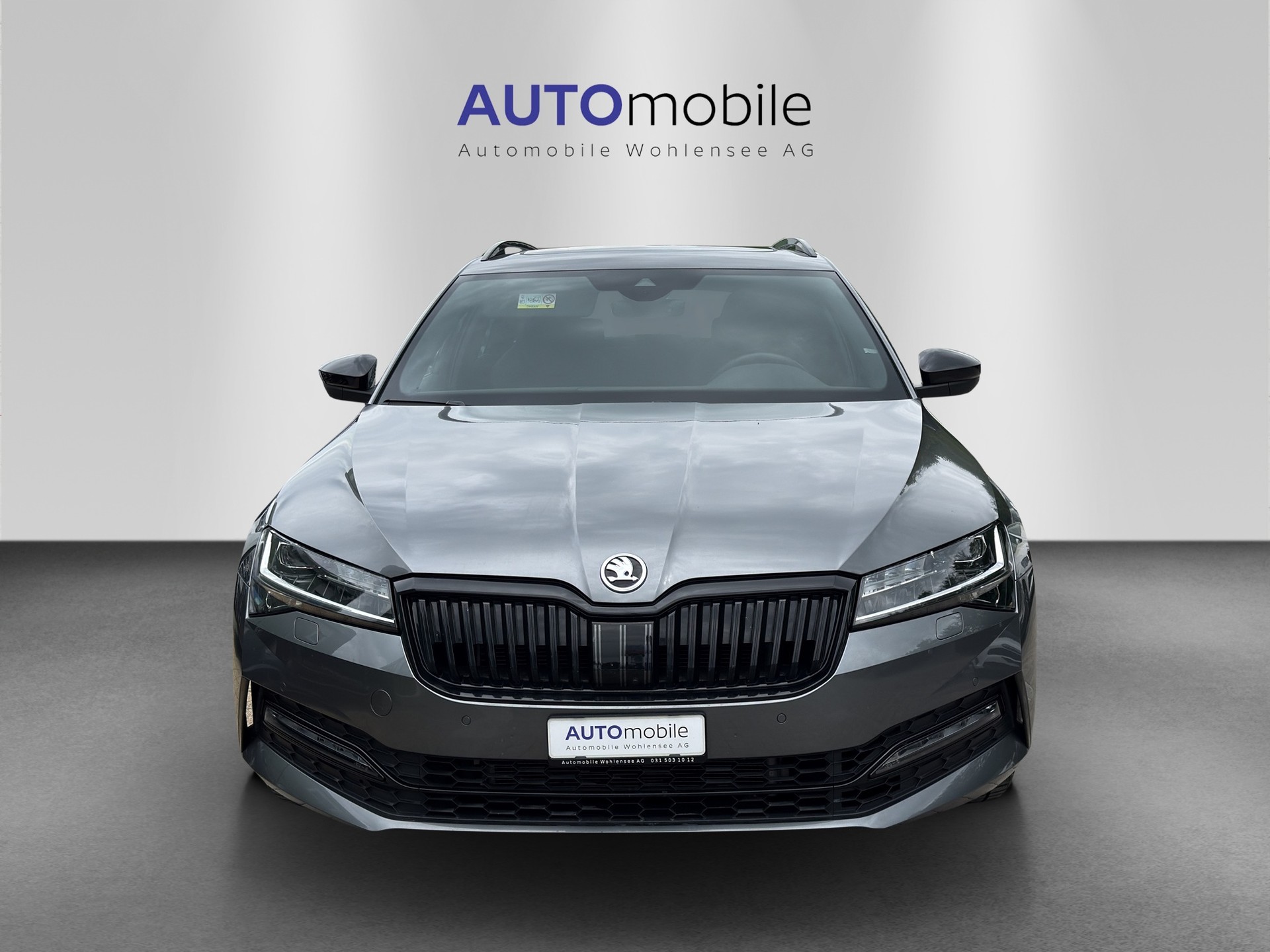SKODA Superb Combi 2.0 TSI SportLine Light 4x4 DSG-image-2