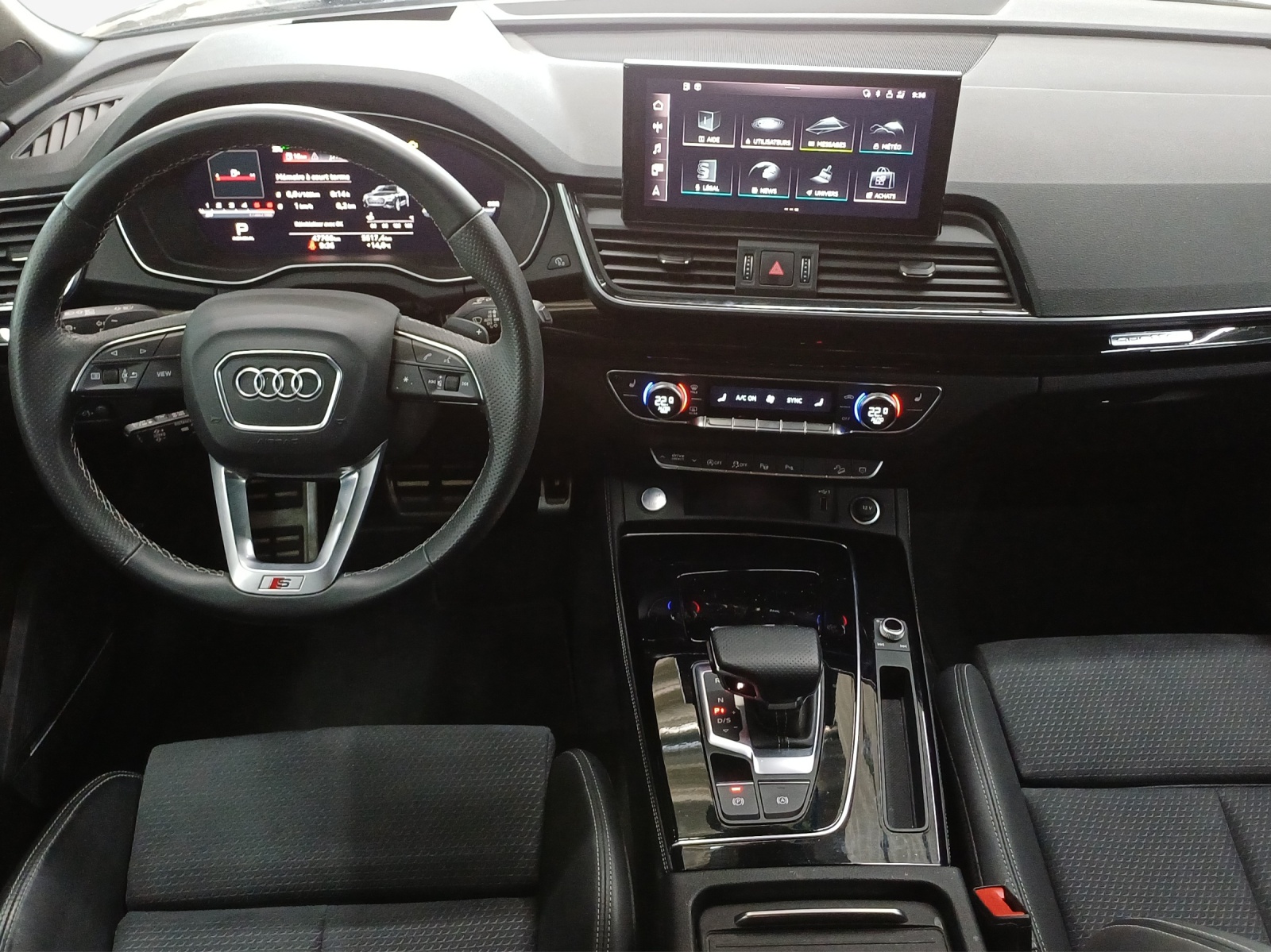 AUDI Q5 40 TDI Black Edition quattro S-tronic-image-8