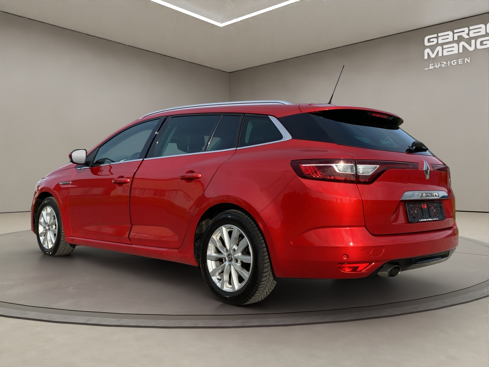 RENAULT Mégane Grandtour 1.2 16V Turbo Bose EDC-image-2