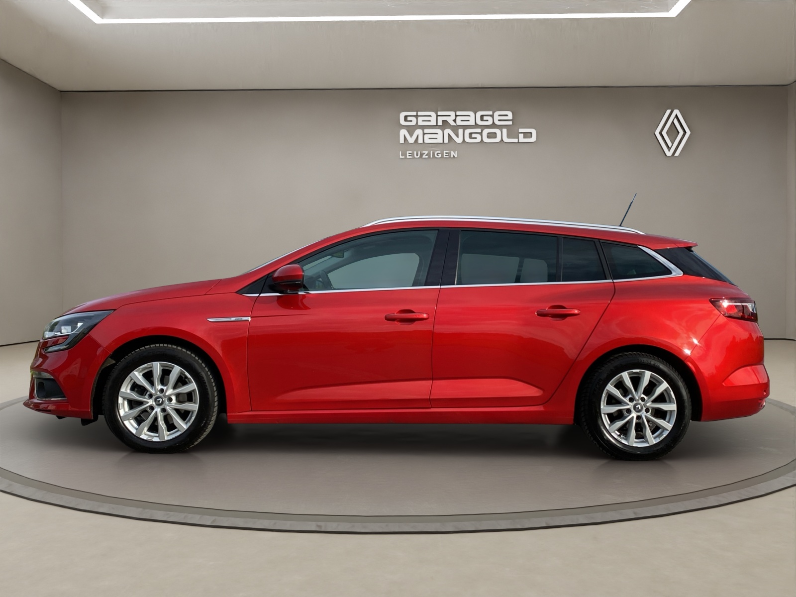 RENAULT Mégane Grandtour 1.2 16V Turbo Bose EDC-image-1