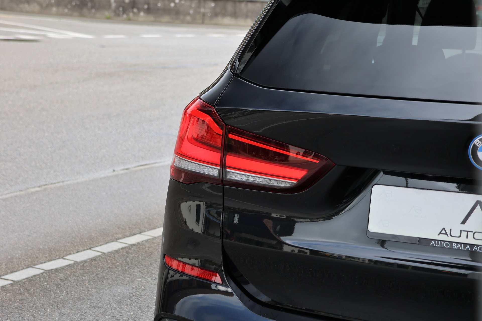 BMW X1 xDrive 25e M Sport Steptronic (CH)-image-5