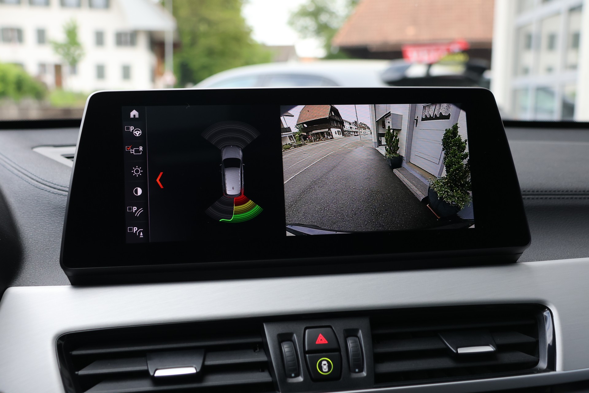BMW X1 xDrive 25e M Sport Steptronic (CH)-image-22