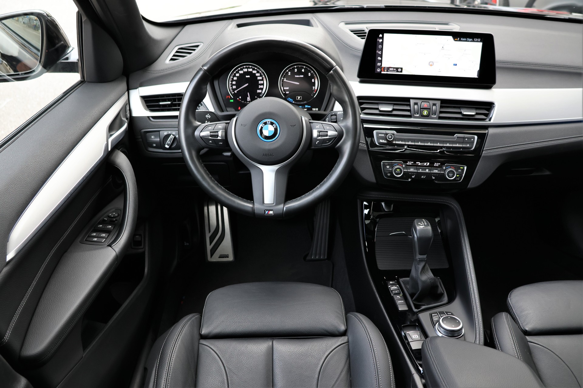 BMW X1 xDrive 25e M Sport Steptronic (CH)-image-12