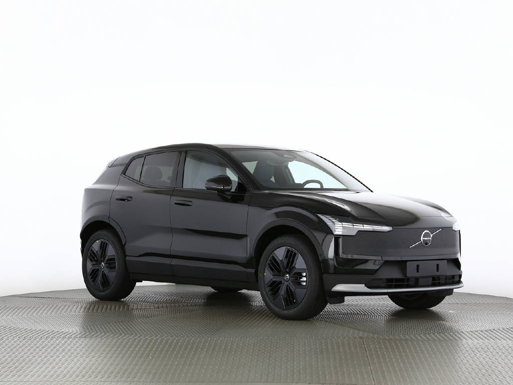 VOLVO EX 30 Cross Country P8 Ultra AWD-image-10