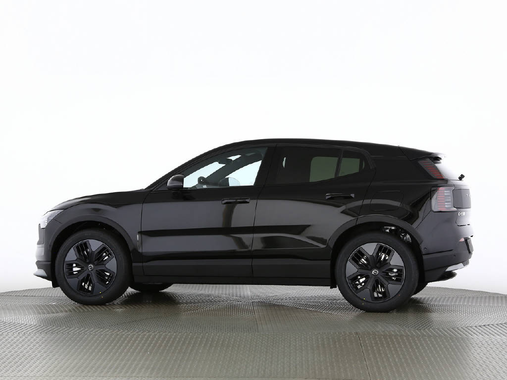VOLVO EX 30 Cross Country P8 Ultra AWD-image-5