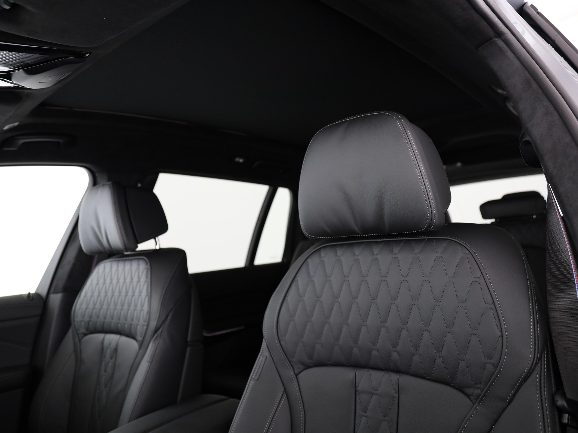 BMW X7 40i xDrive-image-13