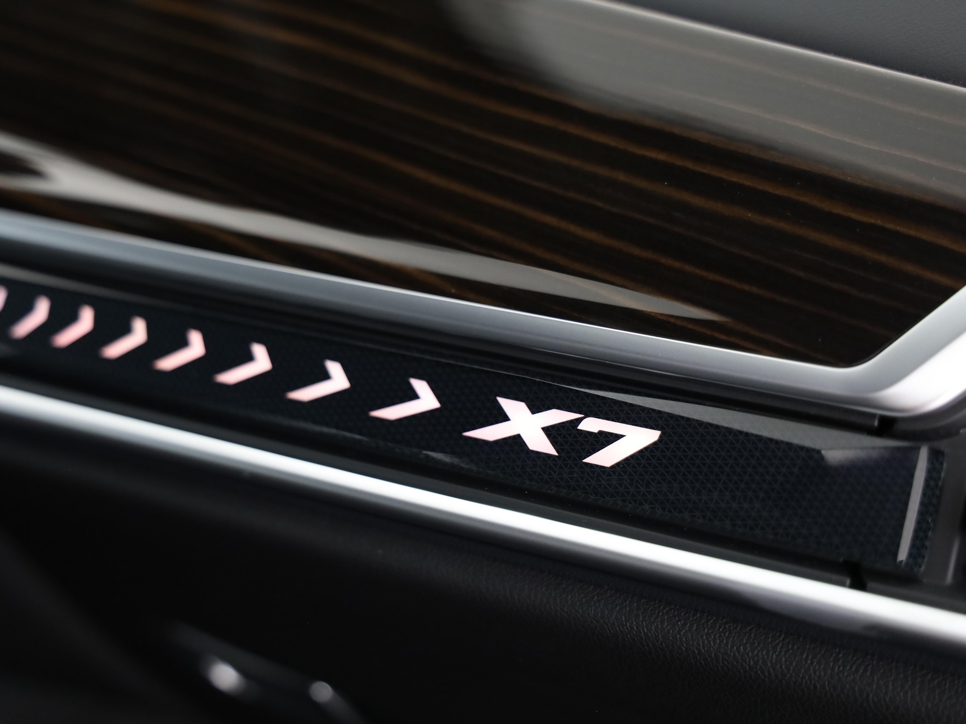 BMW X7 40i xDrive-image-15