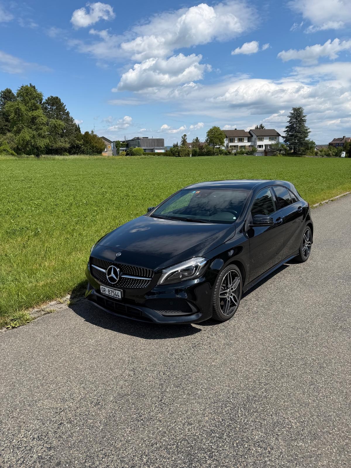 MERCEDES-BENZ A 200 AMG Line-image-4