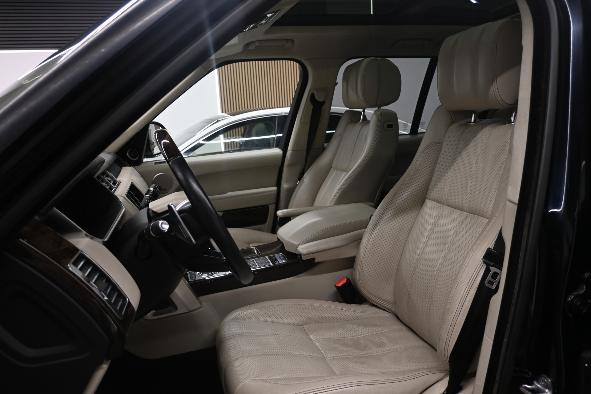 LAND ROVER Range Rover 5.0 V8 SC Autobiography Automatic-image-9