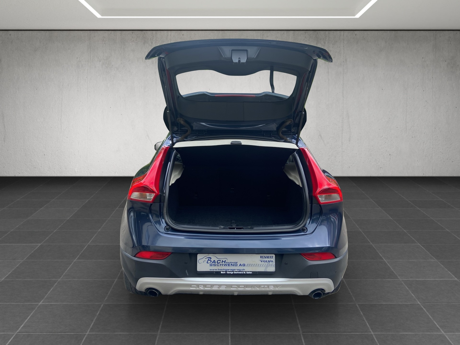 VOLVO V40 Cross Country T4 2.0 AWD Summum Geartronic-image-13