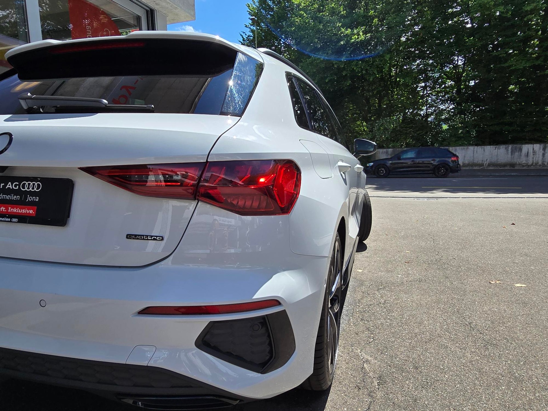AUDI A3 Sportback 40 TFSI S line quattro S-tronic-image-17
