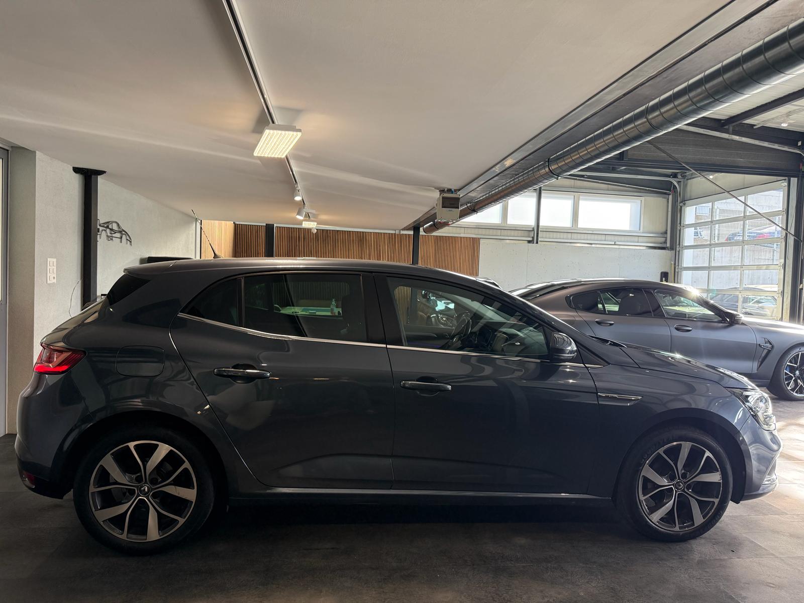 RENAULT Mégane 1.2 16V Turbo Bose EDC-image-6