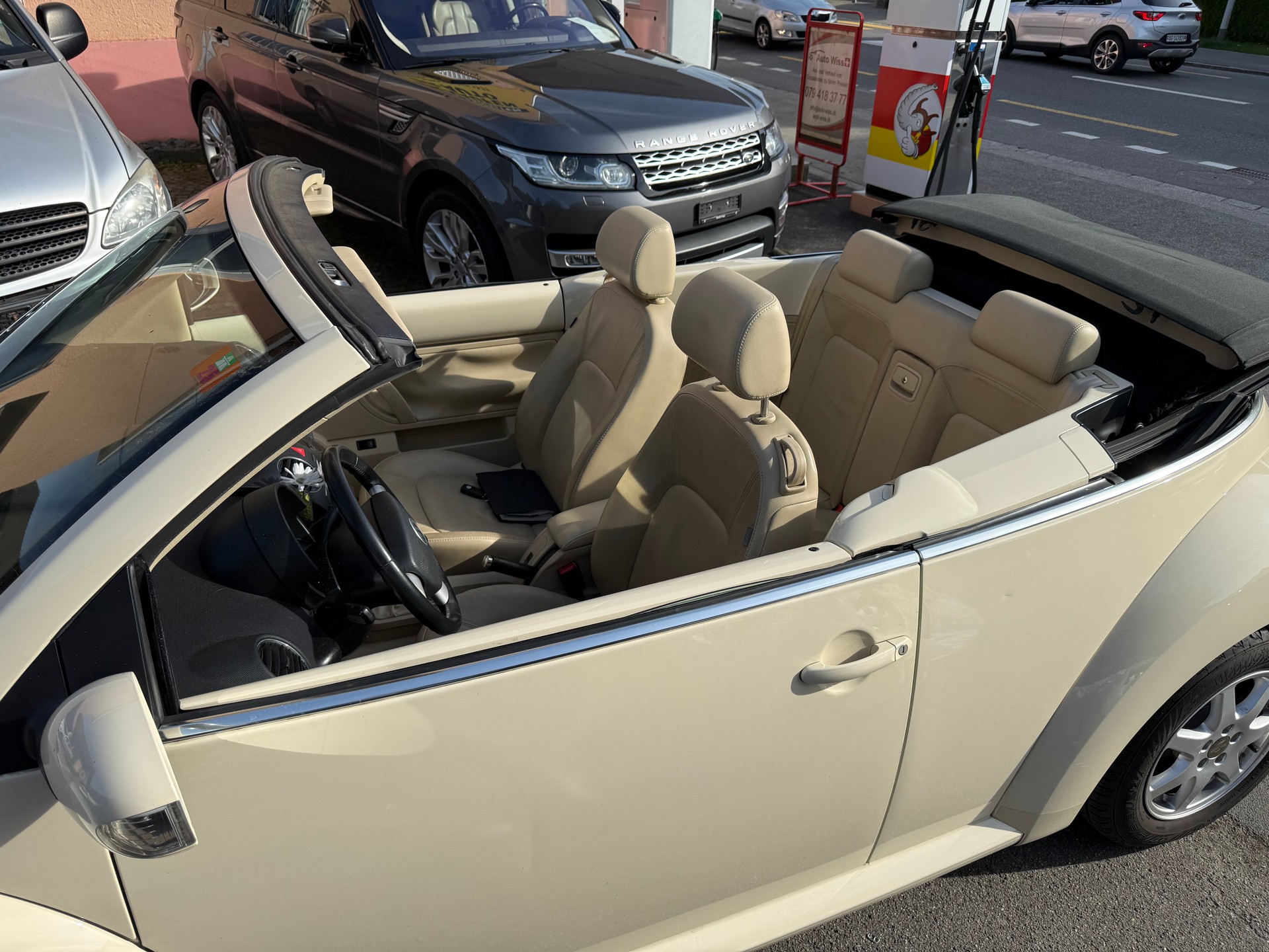 VW Beetle Cabrio 1.6-image-11