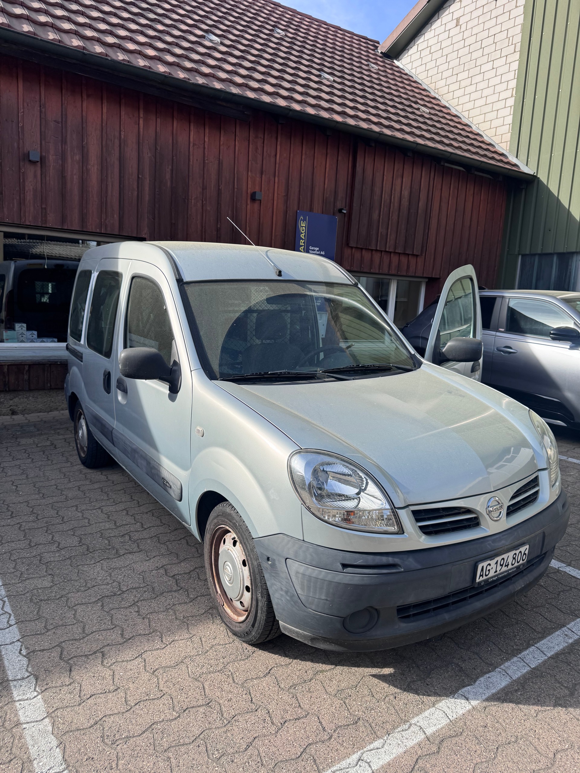 NISSAN Kubistar 1.2 16V Comfort