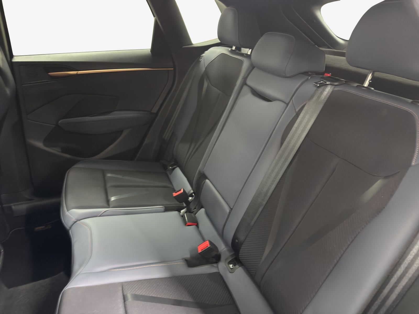 CUPRA Terramar 1.5 eHybrid DSG VZ-image-11