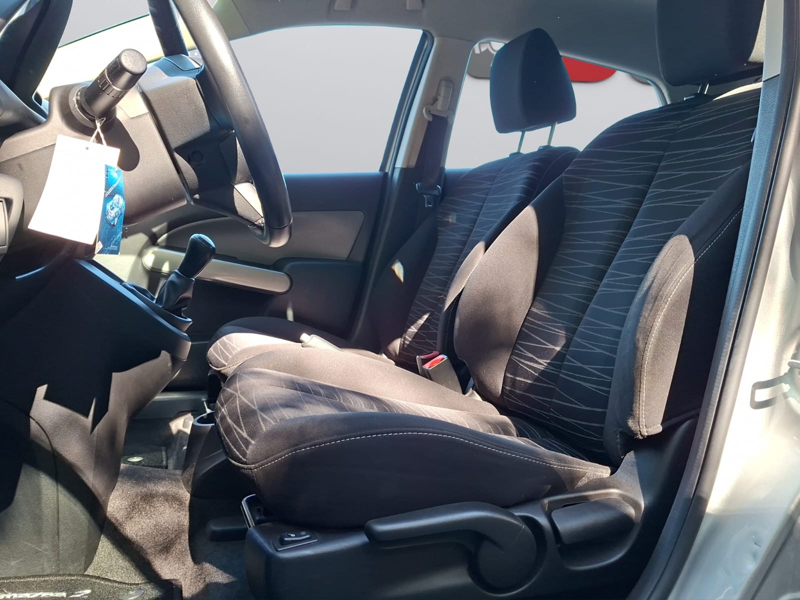 MAZDA 2 1.3i 16V Exclusive-image-9