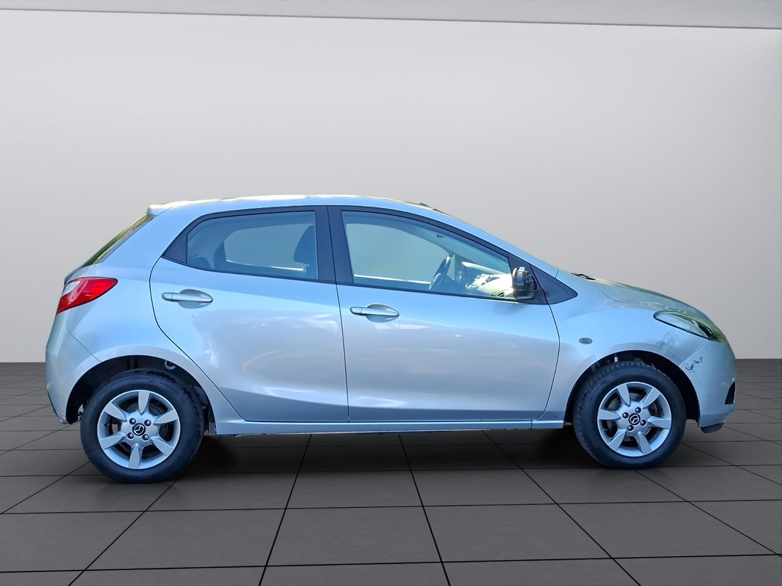 MAZDA 2 1.3i 16V Exclusive-image-7