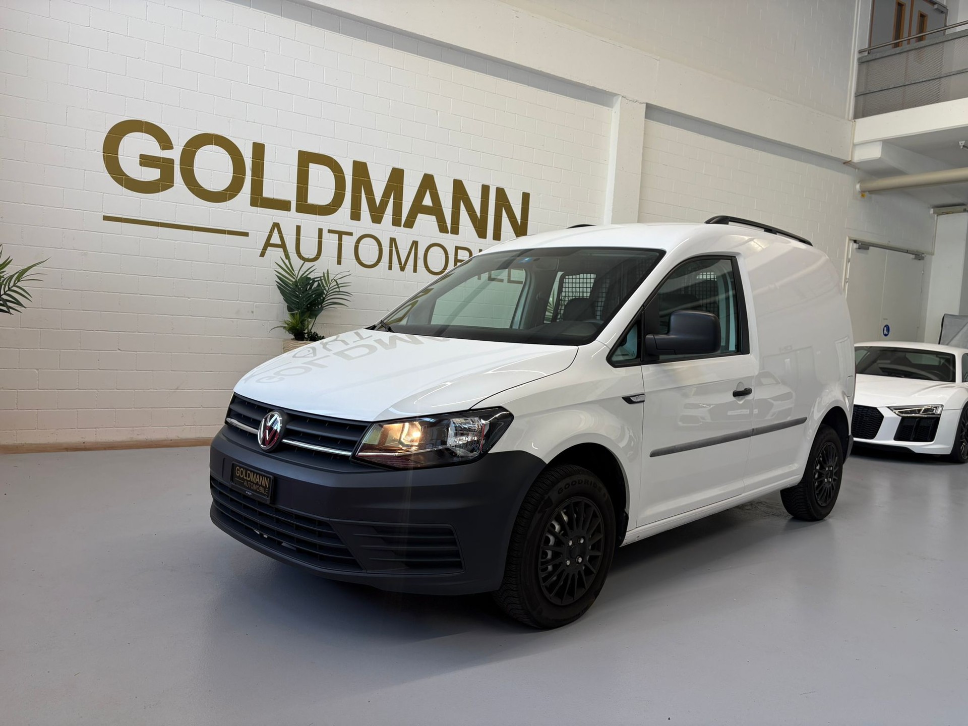 VW Caddy 2.0TDI BlueMotion Technology-image-5