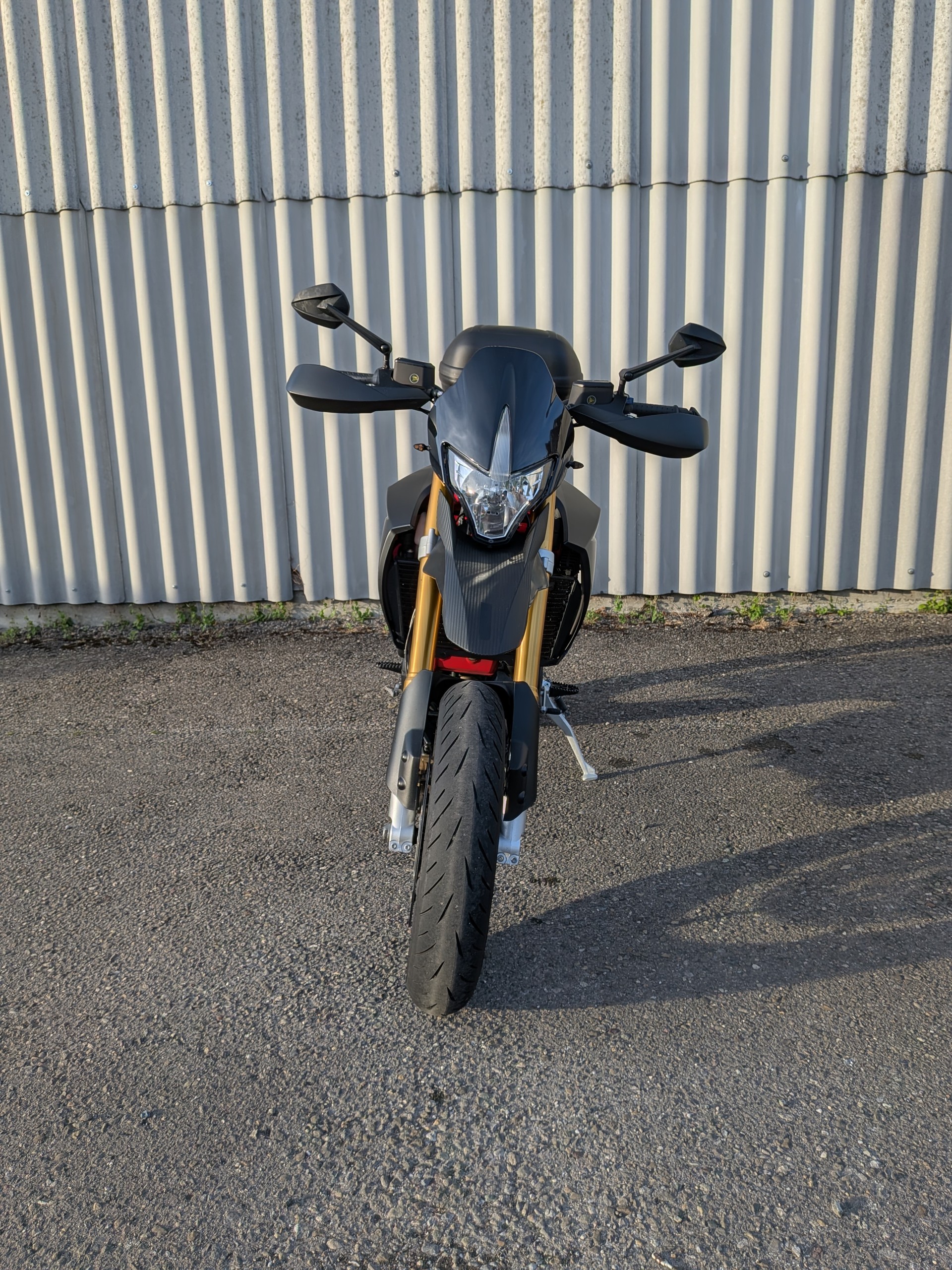 APRILIA Dorsoduro SMV 900 (2019)-image-2
