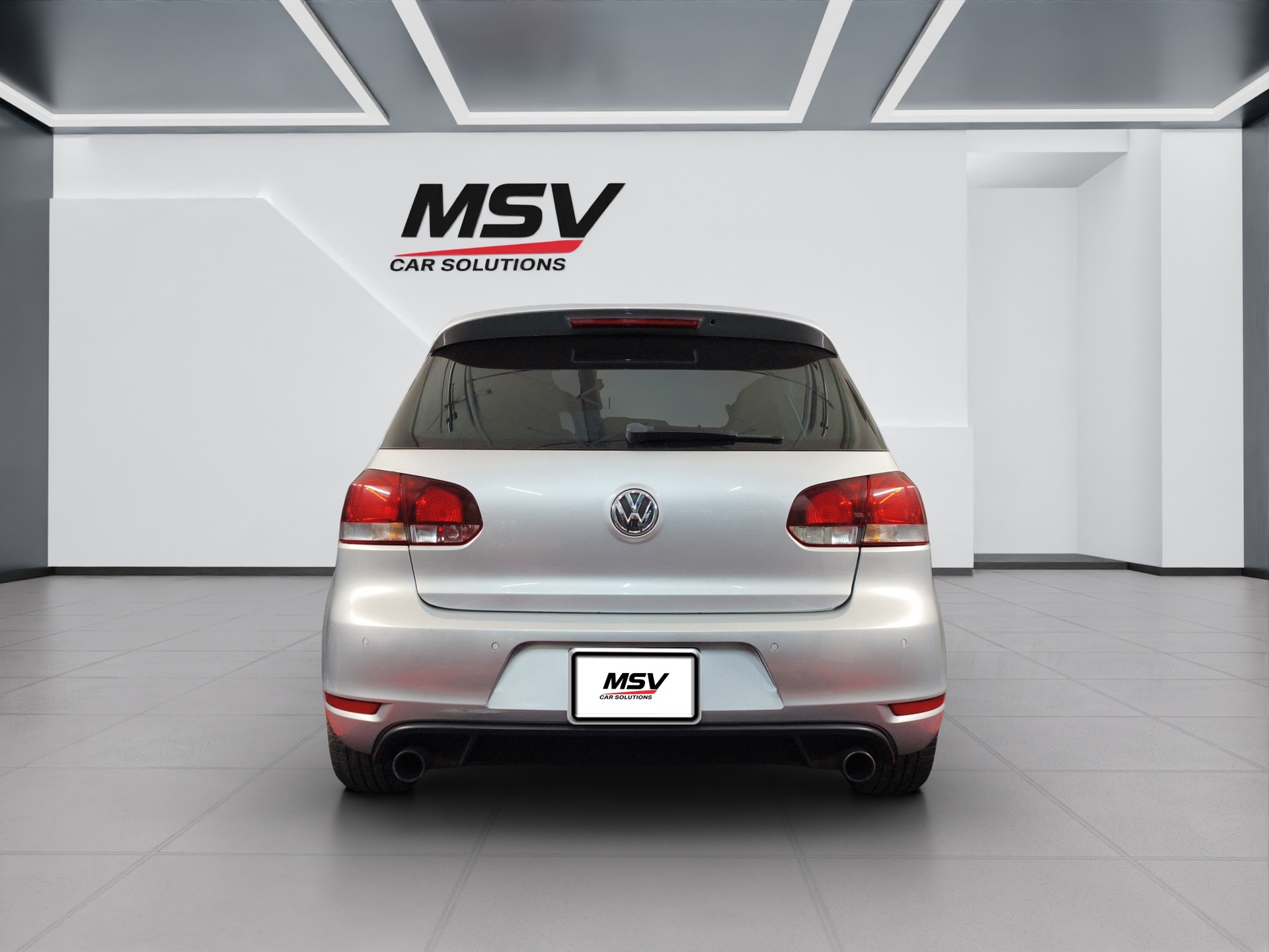 VW Golf 2.0 TSI GTI-image-2