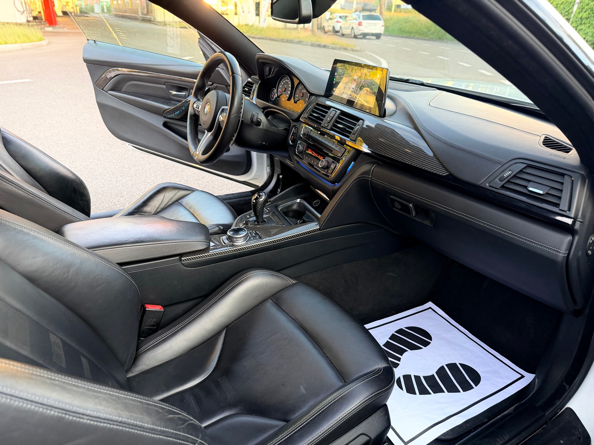 BMW M4 Coupé DKG-image-8