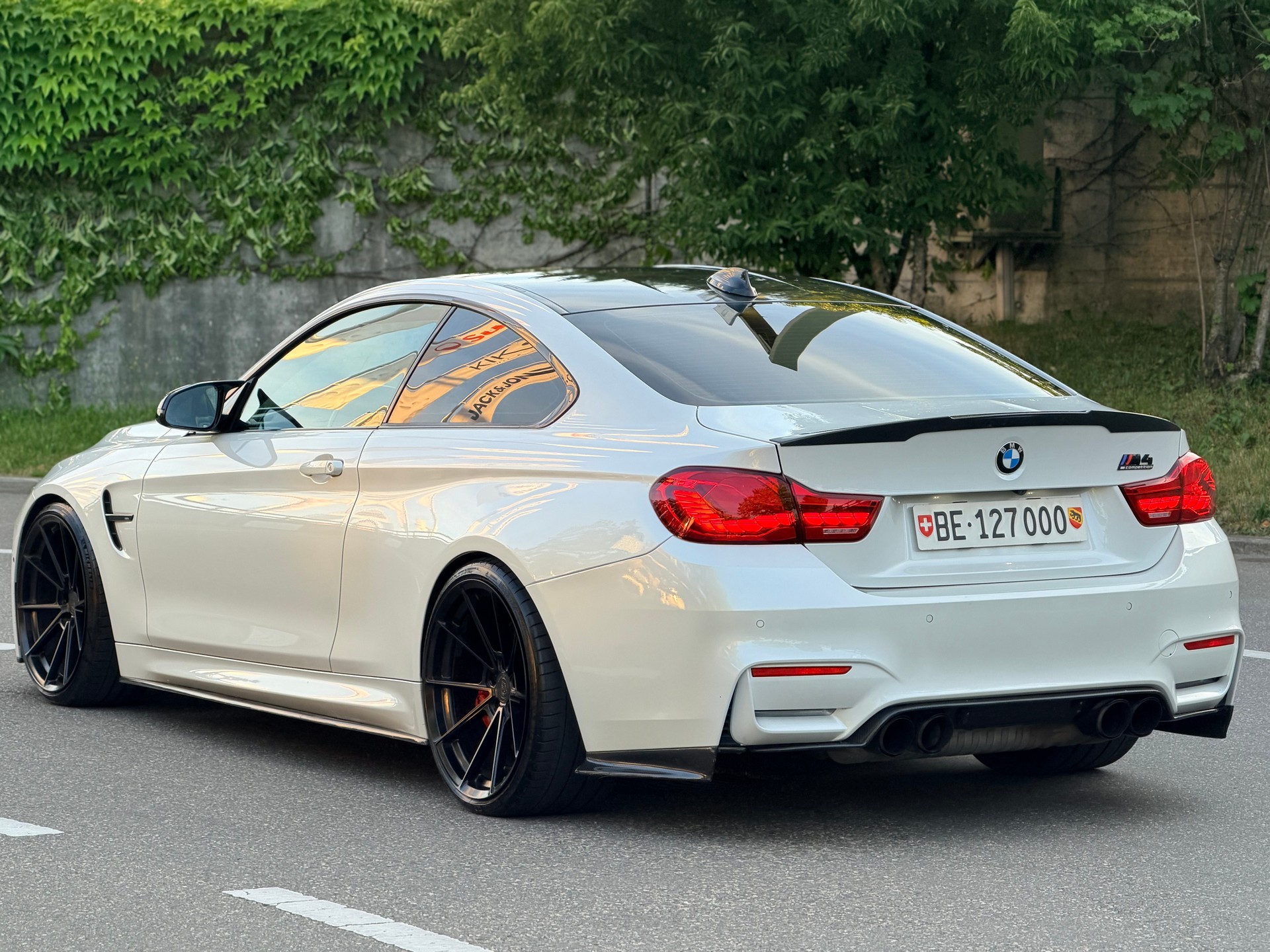 BMW M4 Coupé DKG-image-4