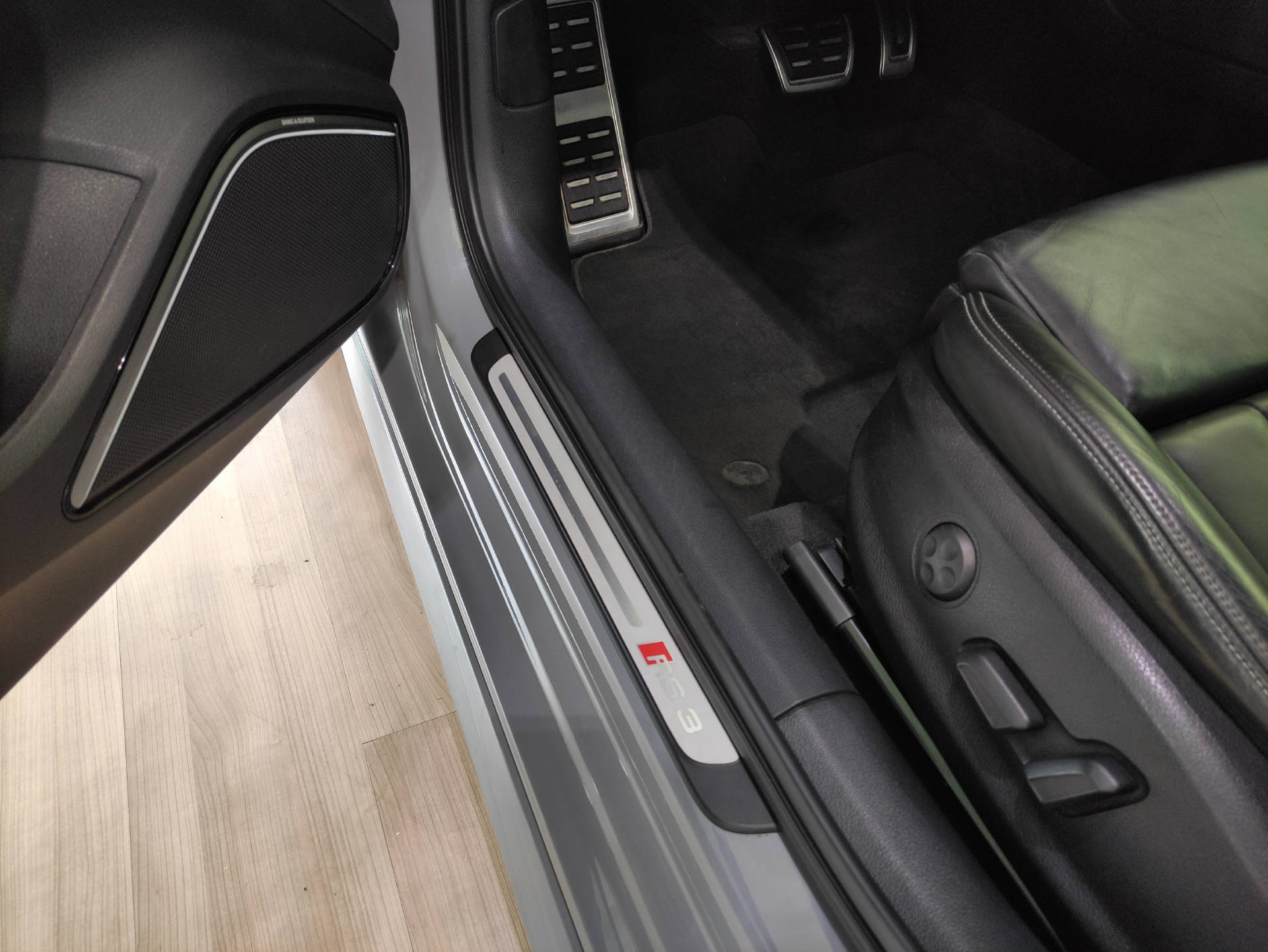 AUDI RS3 Sportback 2.5 TFSI quattro S-Tronic-showroom-element-3