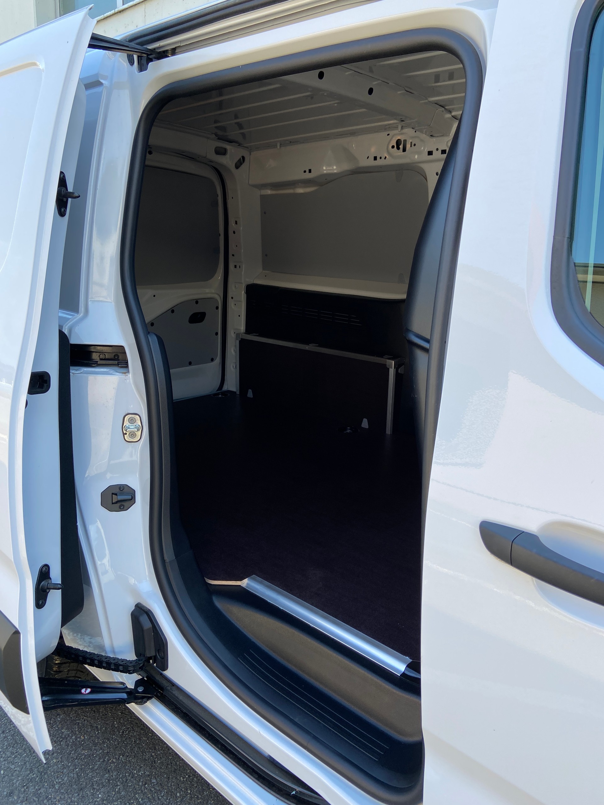 OPEL Combo Cargo 1.5 XL L2-image-12