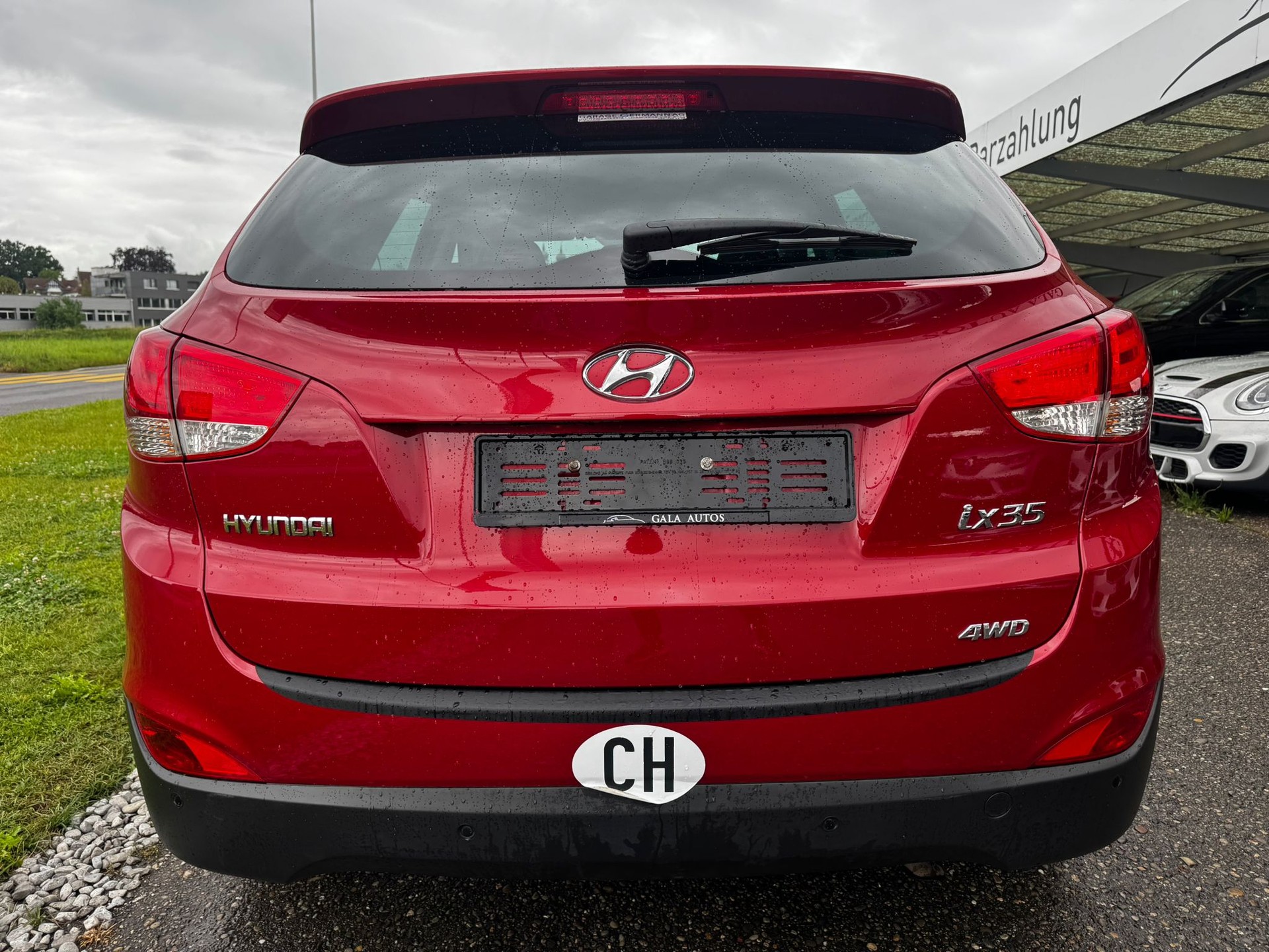 HYUNDAI iX 35 2.0 Style 4WD Automatic-image-5