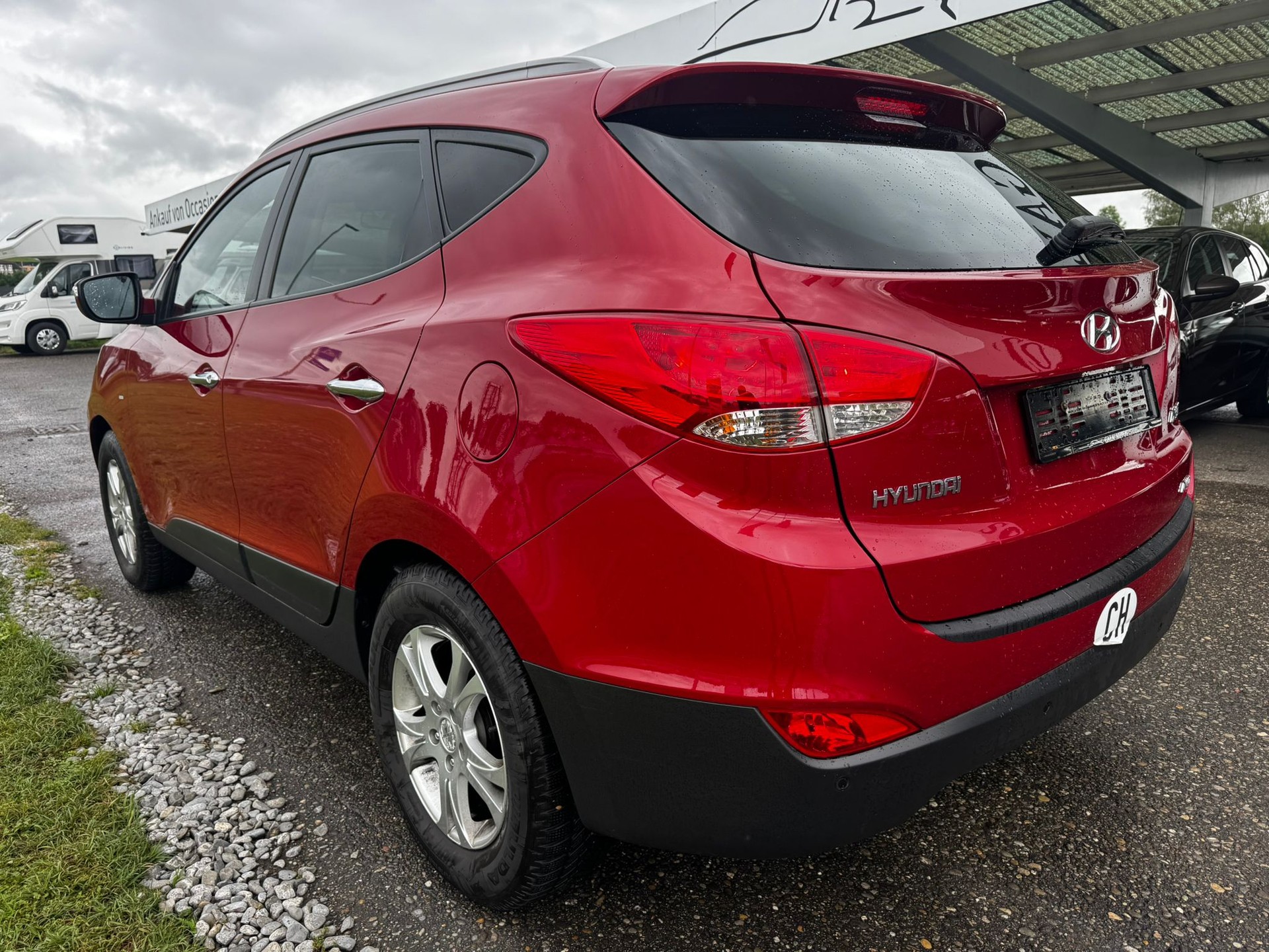 HYUNDAI iX 35 2.0 Style 4WD Automatic-image-6